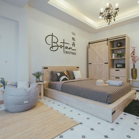 Botan Boutique Hotel Patong Exterior foto