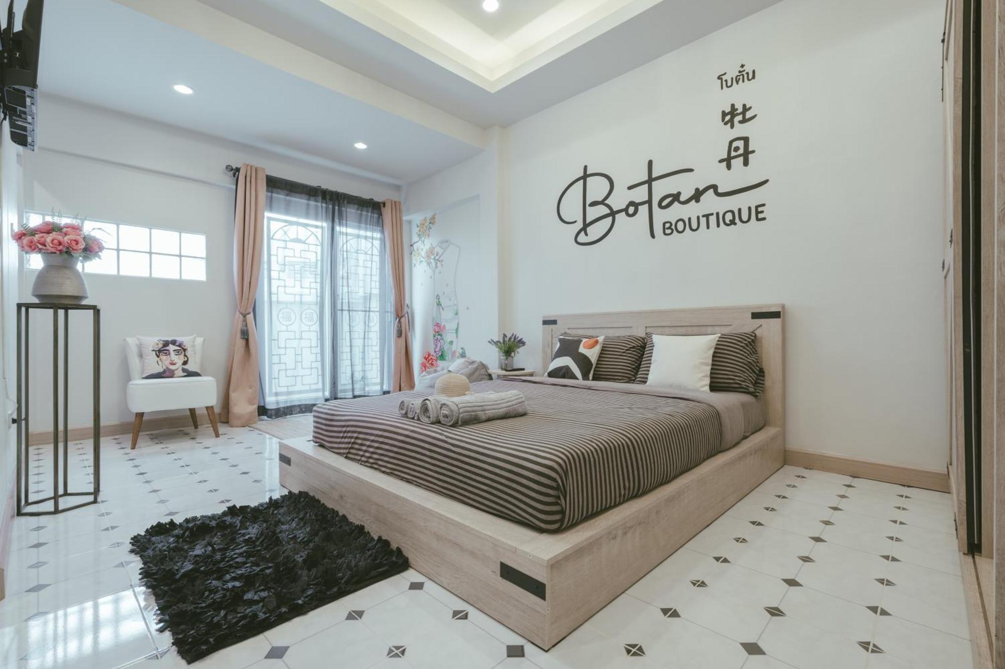 Botan Boutique Hotel Patong Exterior foto